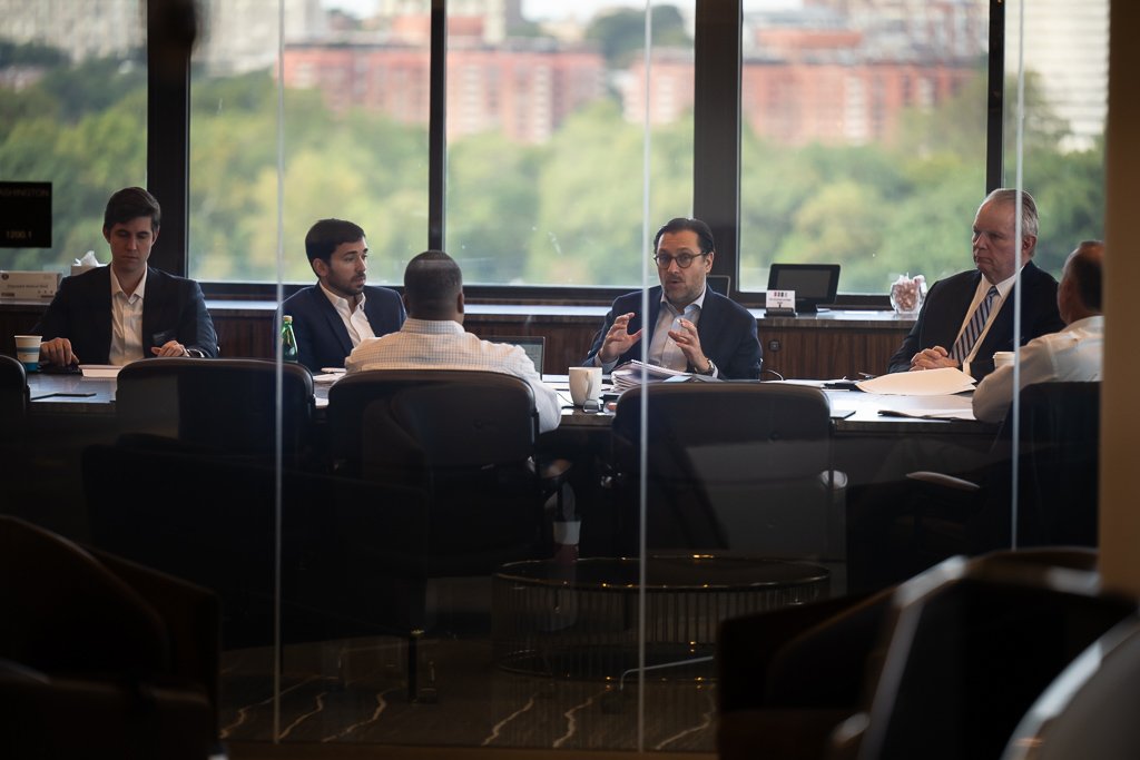 hills20231009-eig_office-0042
