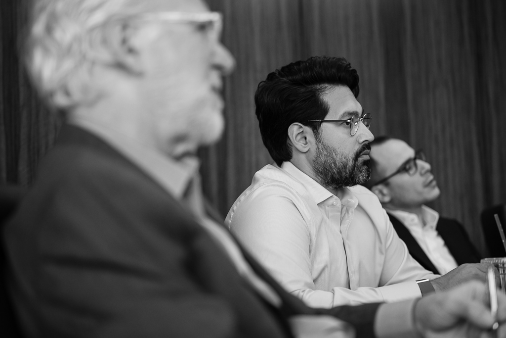 hills20231009-eig_office-0252