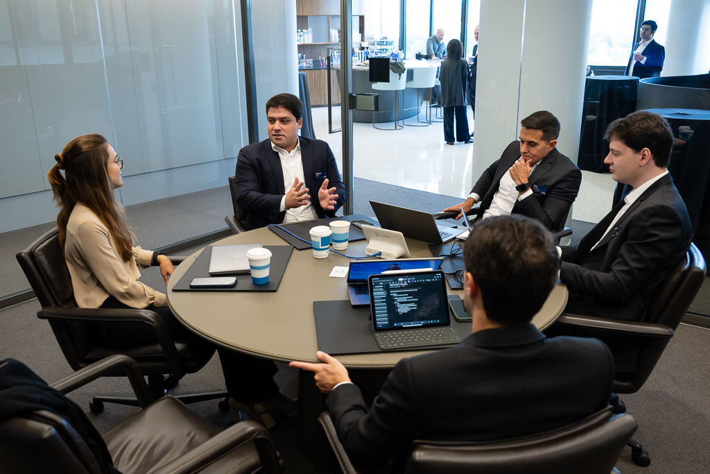 hills20231009-eig_office-0568