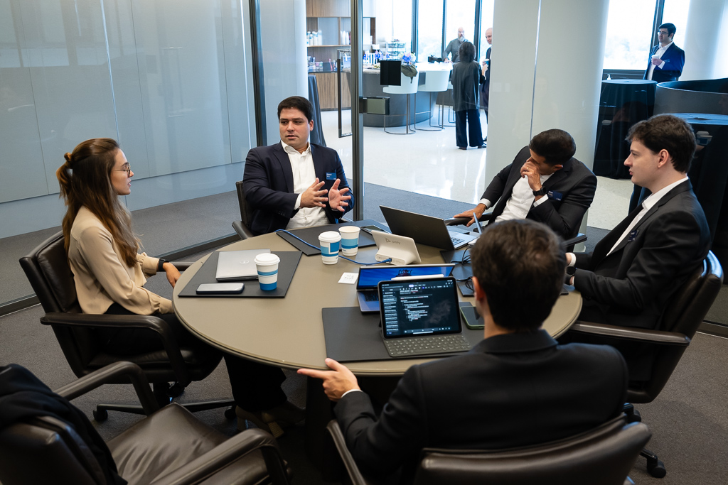 hills20231009-eig_office-0575