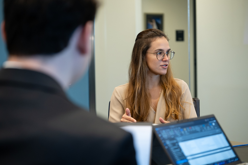 hills20231009-eig_office-0579