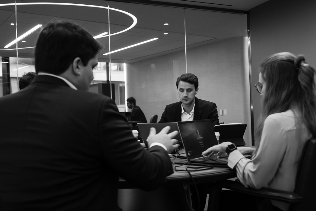 hills20231009-eig_office-0606