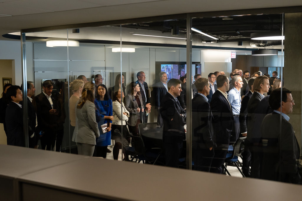hills20231009-eig_office-0812